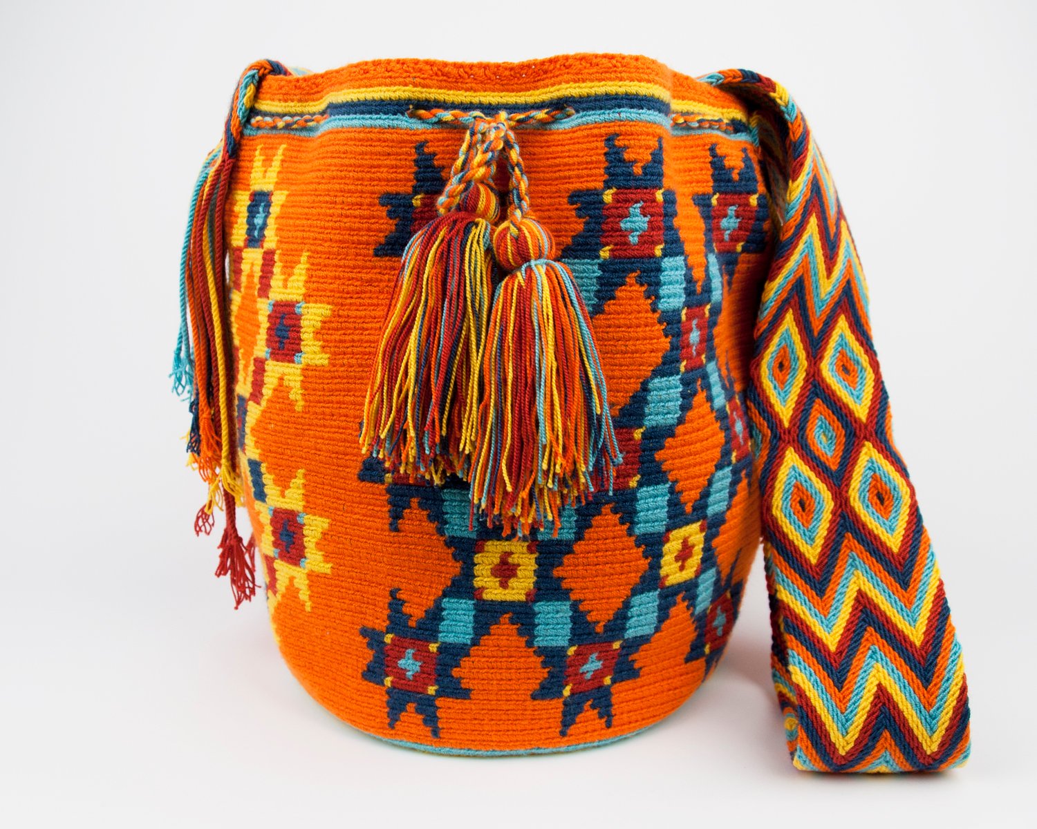 Wuitusu- Wayuu Bags, Hats, Jackets, Clutches, and Accessories