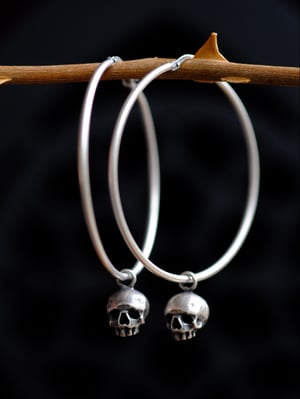 Image of MEMENTO MORI HOOPS