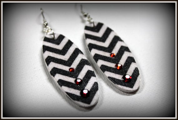 Image of Chevron Jewelry, Handmade, With Swarovski Crystals, Very Lightweight and Comfortable