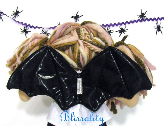 Image of Cool bat wings for your doll