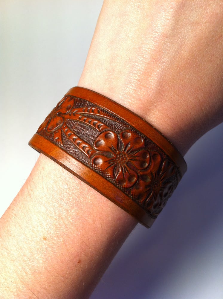 Image of Geraldton Wax Cuff