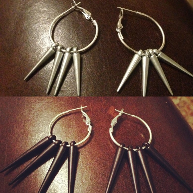 Image of 25x22mm silver hoop earrings with black or silver spikes