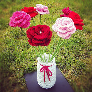 Image of Crochet wired roses pattern