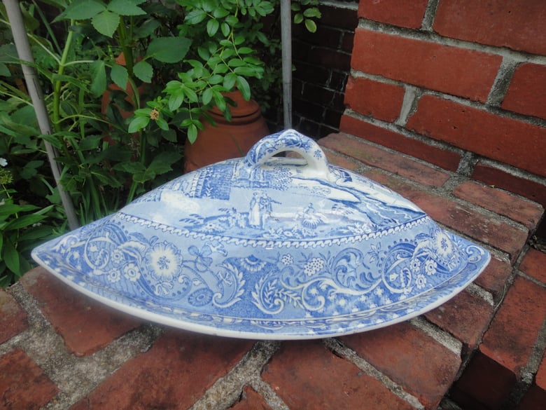 Image of An English Blue and White Transferware Supper Segment.