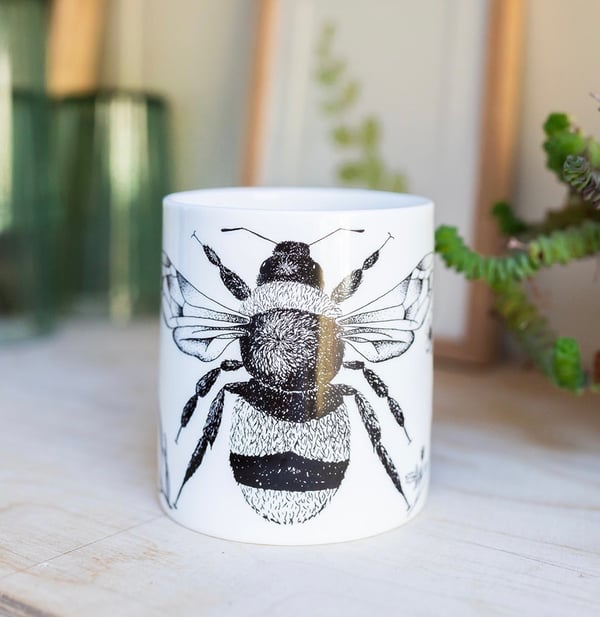 Image of Bee mug