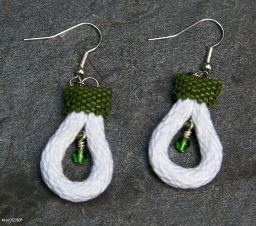 Image of Bit o' Green, handmade kumihimo earrings