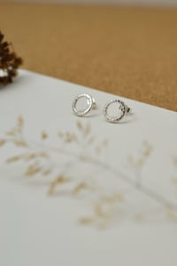 Image 1 of Textured silver circle stud earrings 