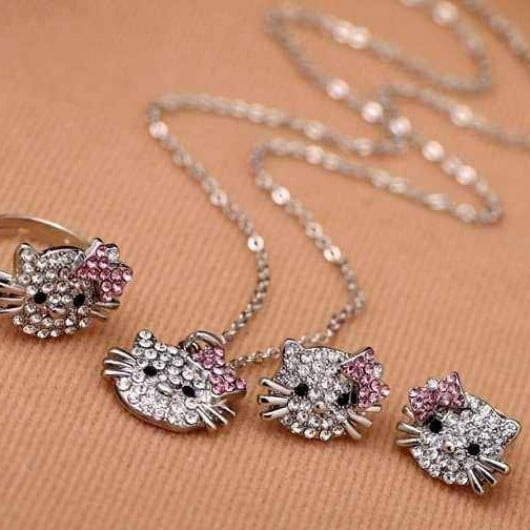 Image of Hello Kitty Necklace Set