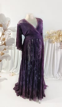 Image 3 of photography lace dress Melanie - size M - dark purple | photo props
