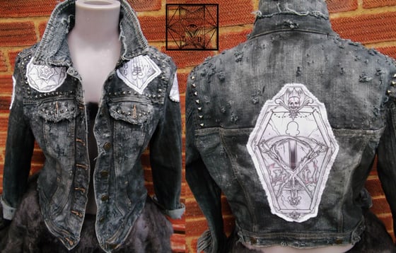 Image of Gravestone Jacket