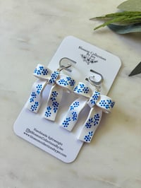 Image 3 of Blue flower Bows