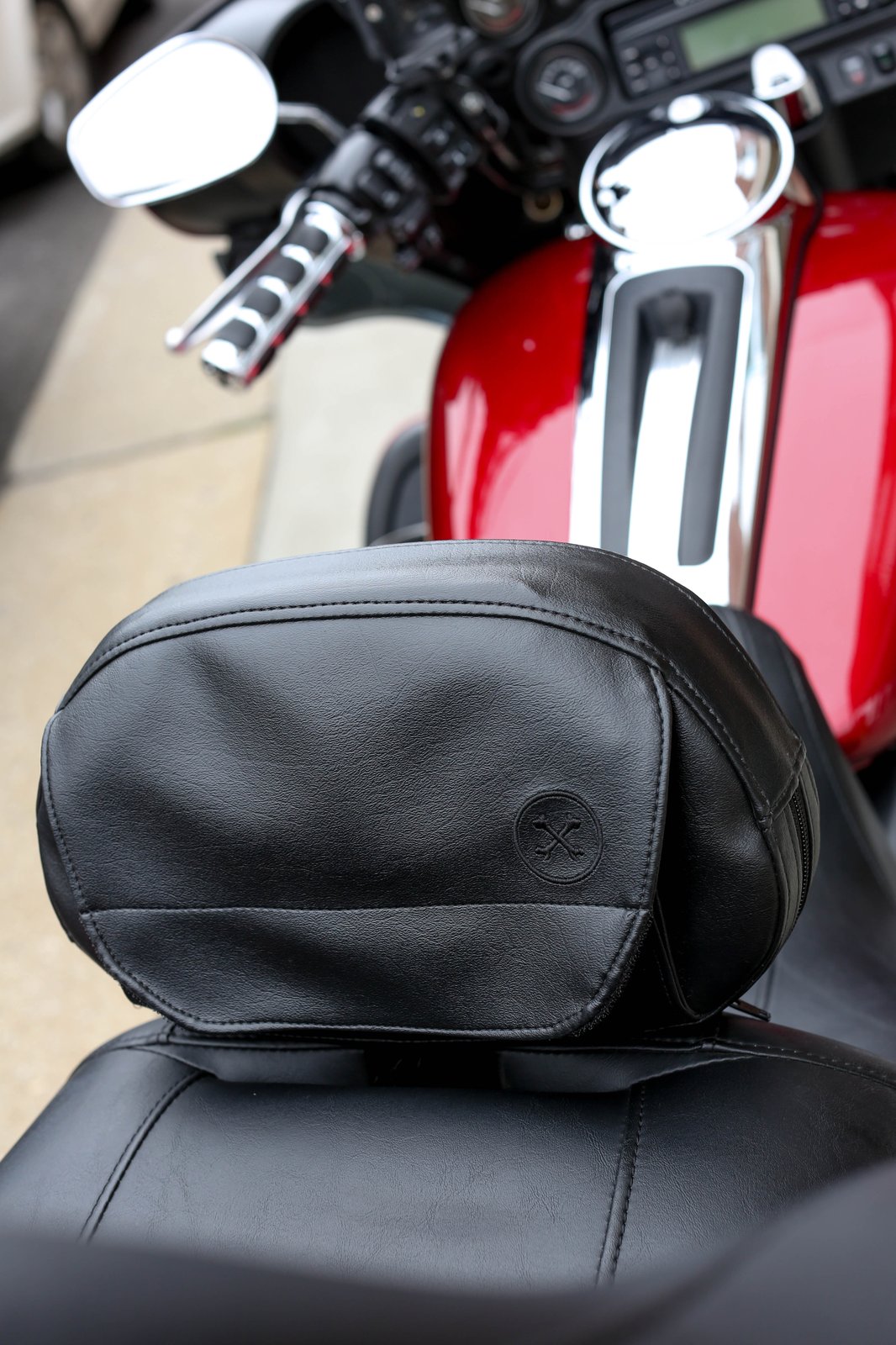 motorcycle backrest pouch