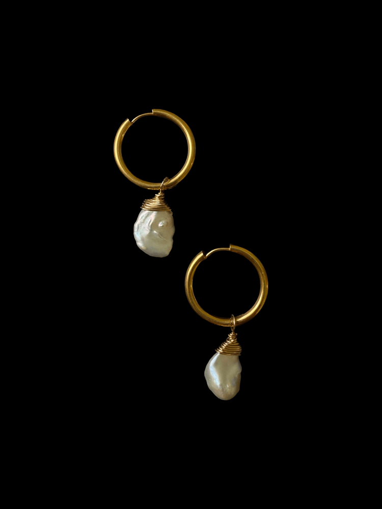 Image of Keshi flakes hoops