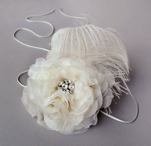 Image of Della Ivory Silk Chiffon Fascinator