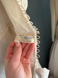 Image 18 of 1950s Graceful Beauty