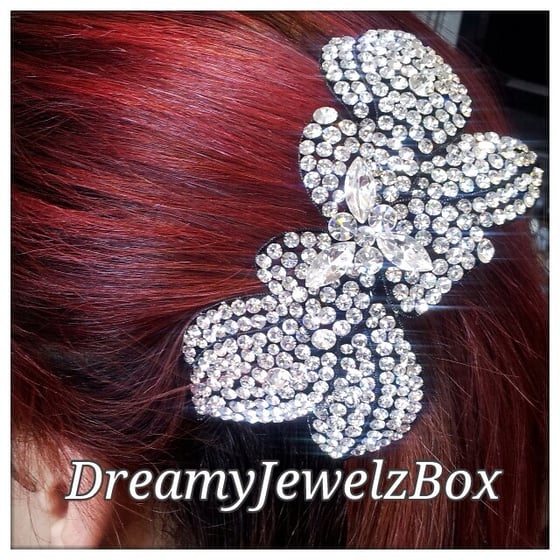 Image of Diamond flower clip