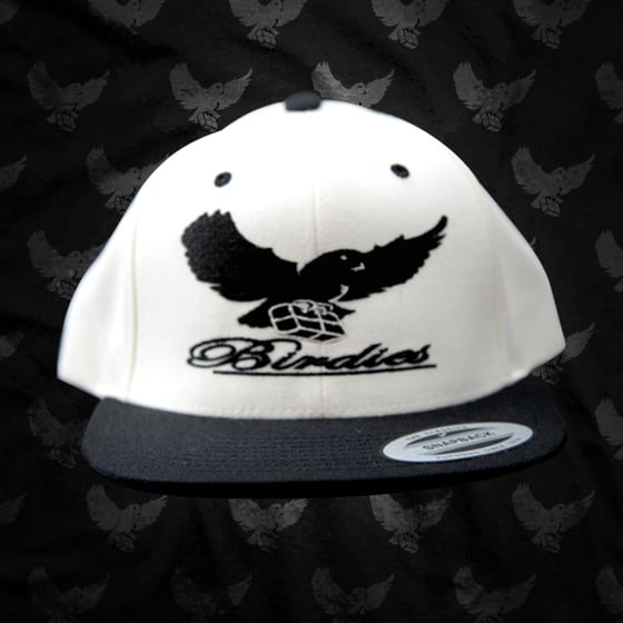 Image of Creme/Black Birdies Snapback