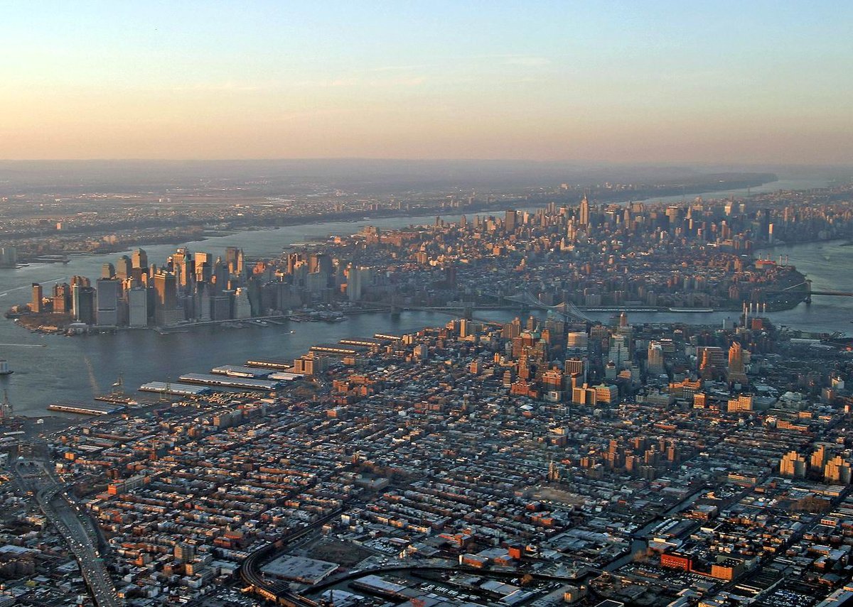 New york is one of the largest cities in the world with a population фото 11