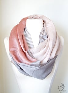 Image of COLOR BLOCK Antique SILKY INFINITY SCARF