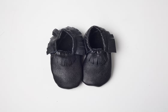 Image of black moccasins: infant/toddler