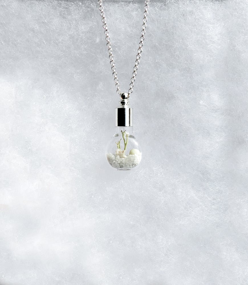 Image of White Wedding Necklace, Winter Landscape Fairy Garden