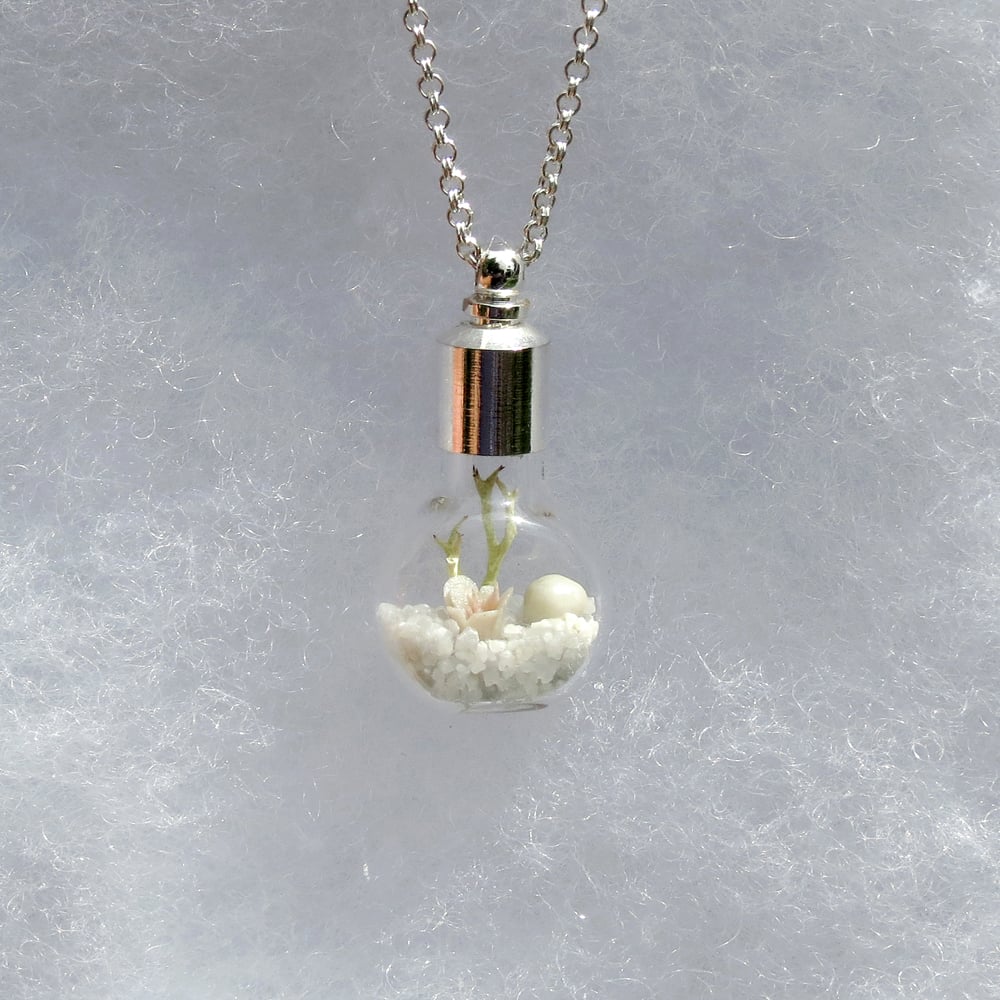 Image of White Wedding Necklace, Winter Landscape Fairy Garden