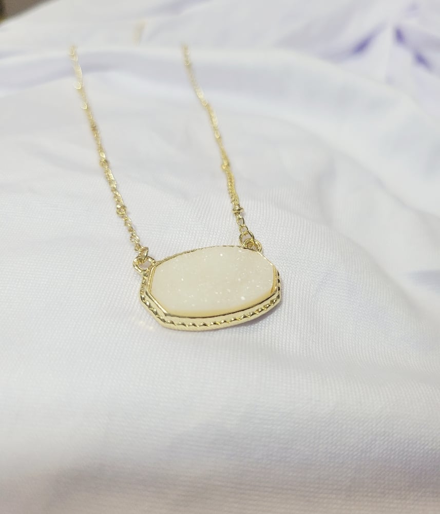 Image of Oval Rock Pendant necklace 