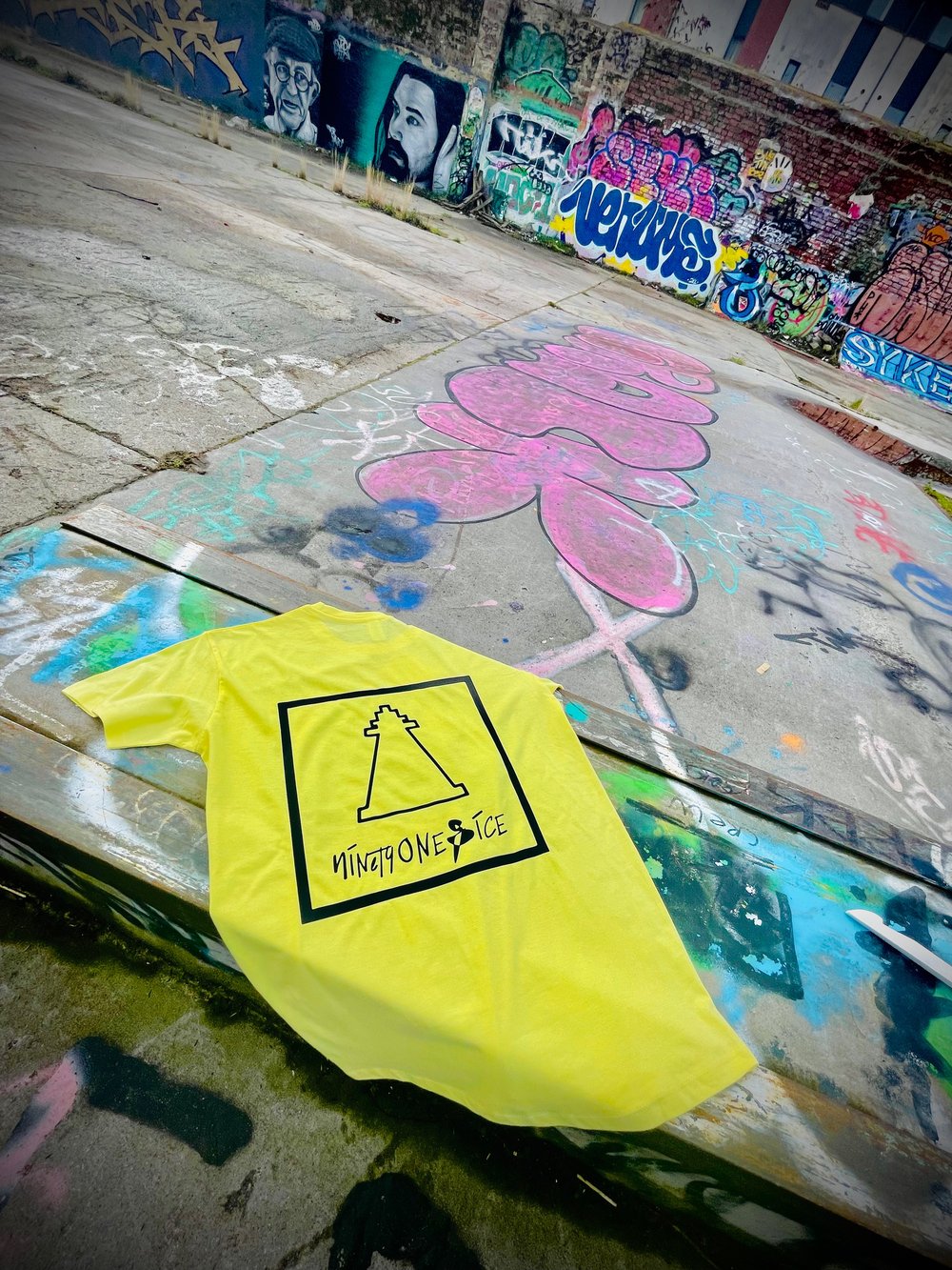 Image of Yellow Retro T-shirt