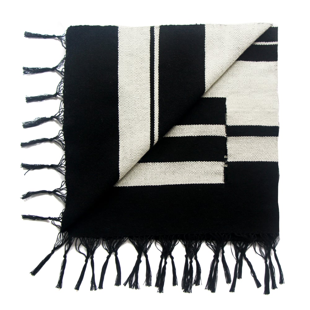 Image of VELDEN - THROW