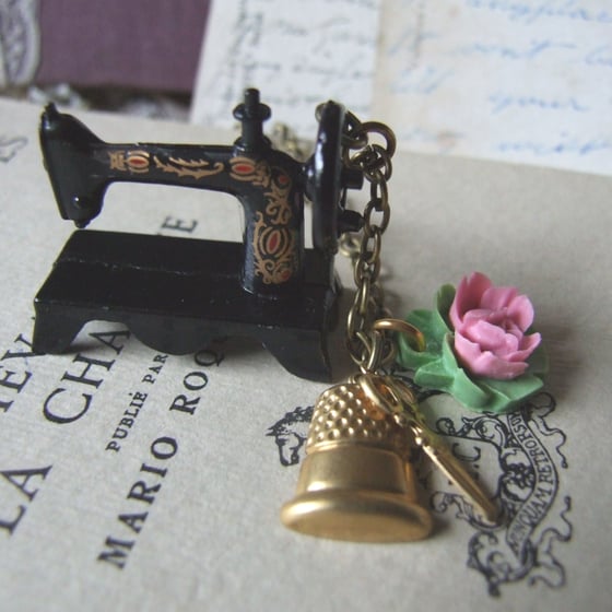 Image of "SEW MUCH TO DO" Quirky Sewing Machine Necklace