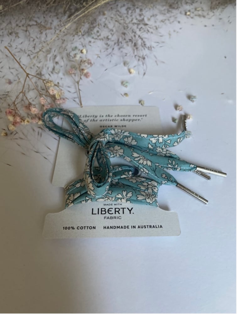Image of Liberty Print Shoelaces In Capel N