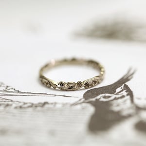 Image of 18ct white gold 2.5mm floral carved ring