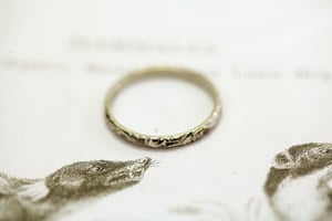Image of 18ct white gold 2mm floral engraved ring