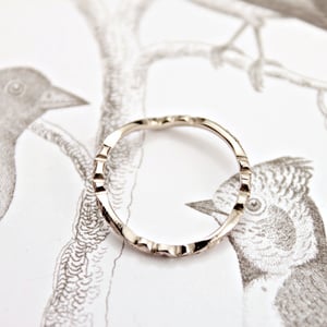 Image of 18ct white gold 2mm floral carved wishbone ring