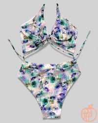 Image 10 of Sample sale 