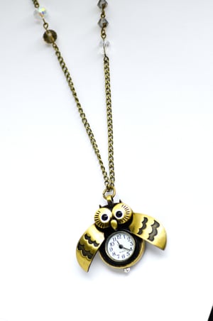 Image of Sautoir véritable montre hibou avec ailes