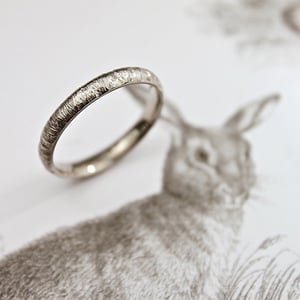 Image of Platinum 3mm horn texture ring