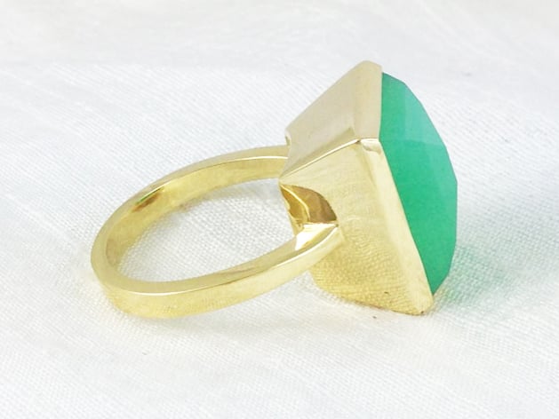 Green 2025 gold ring