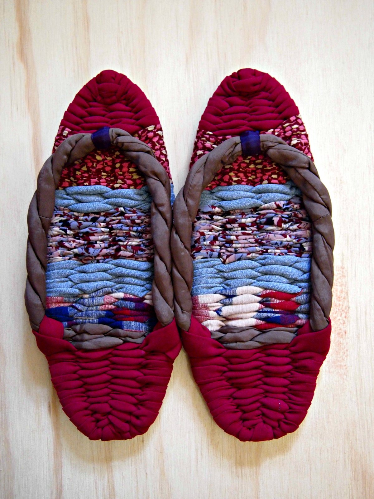 Japanese Indoor Slippers(red) / akiko stuart