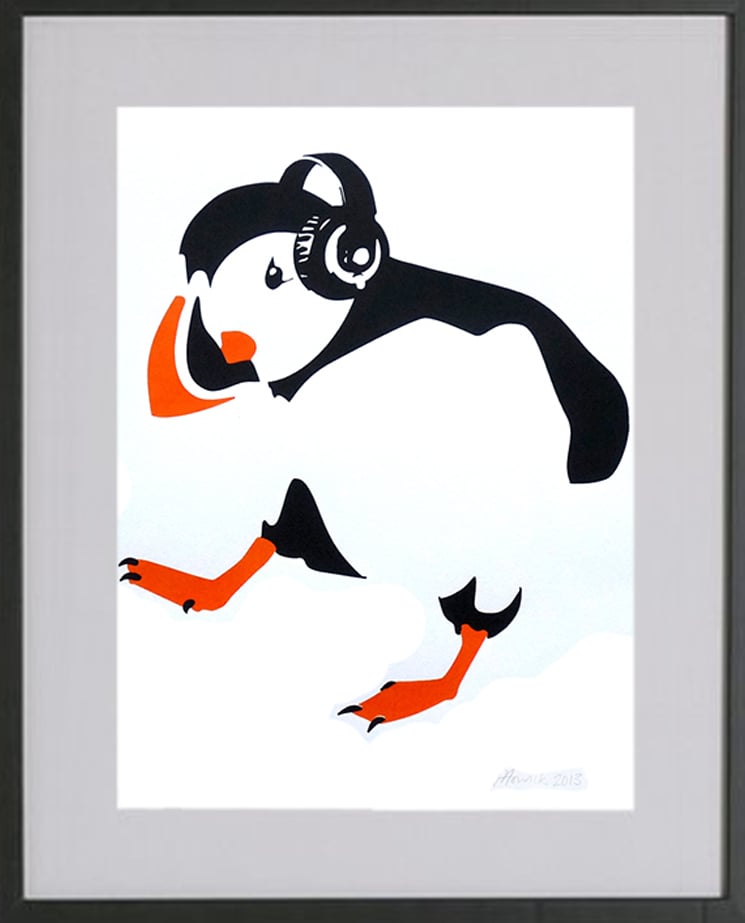 Image of dancing puffin 29.7 x 42 cm (A3)