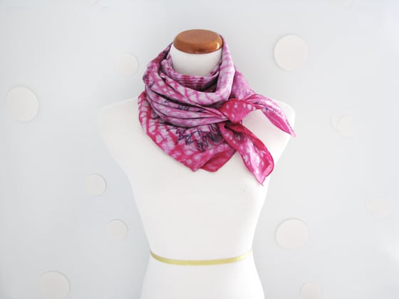 Image of SQUARE shibori silk scarf 7 Cranberry Violet with print