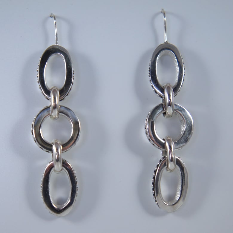 Image of OVAL/CIRCLE/OVAL DOT DROP EARRING