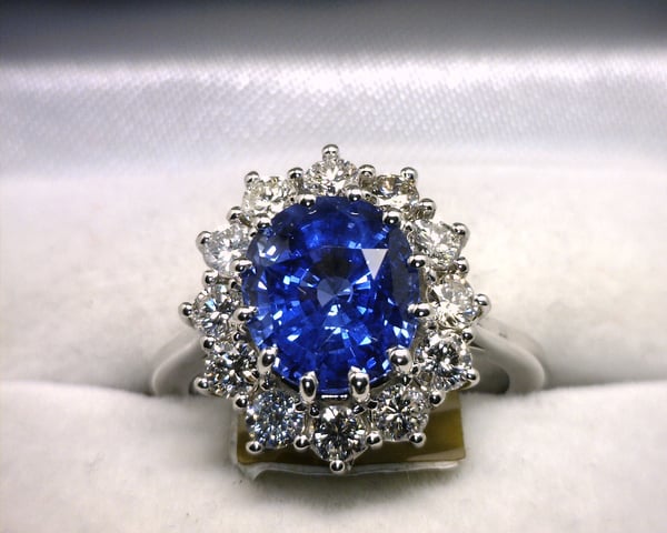 Image of 14K White Gold Ceylon Sapphire(4.28CT) / Diamond Ring