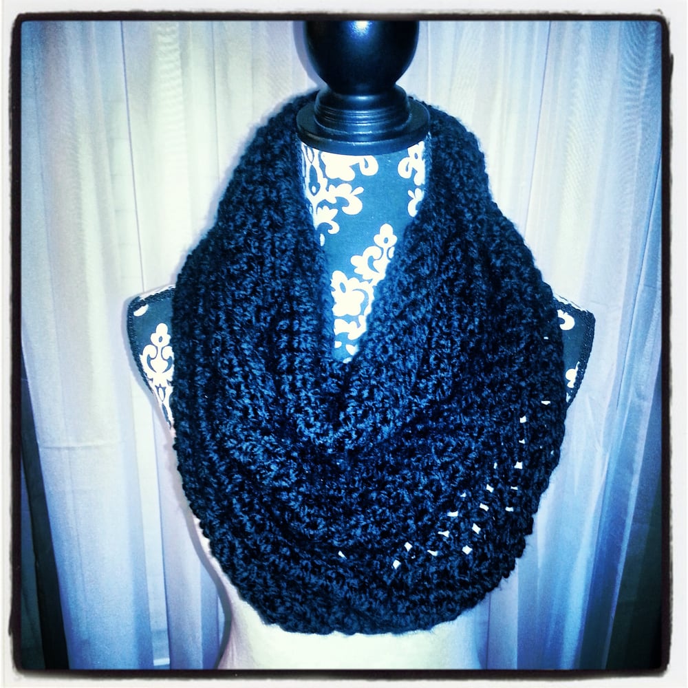 Image of Black Chunky Scarf