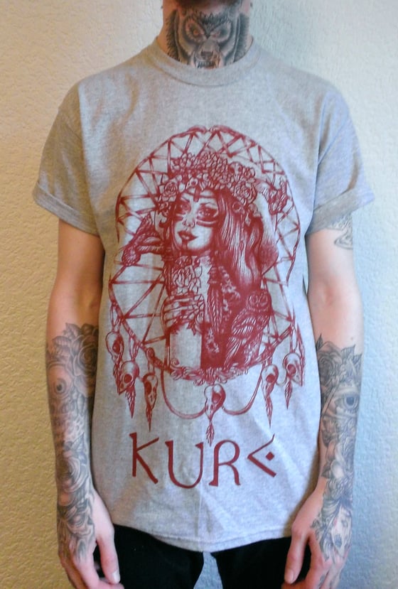 Image of Kure Burgundy Dream Catcher tee