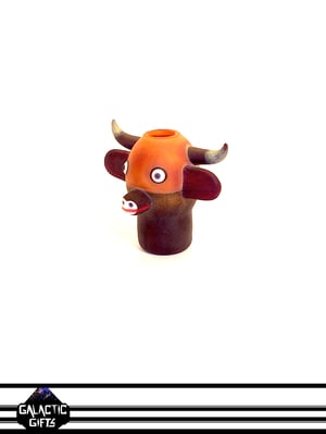 Image of Clinton Roman Moo Cow Glass Collector Sculpture (Clinton's Pieces)