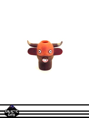 Image of Clinton Roman Moo Cow Glass Collector Sculpture (Clinton's Pieces)