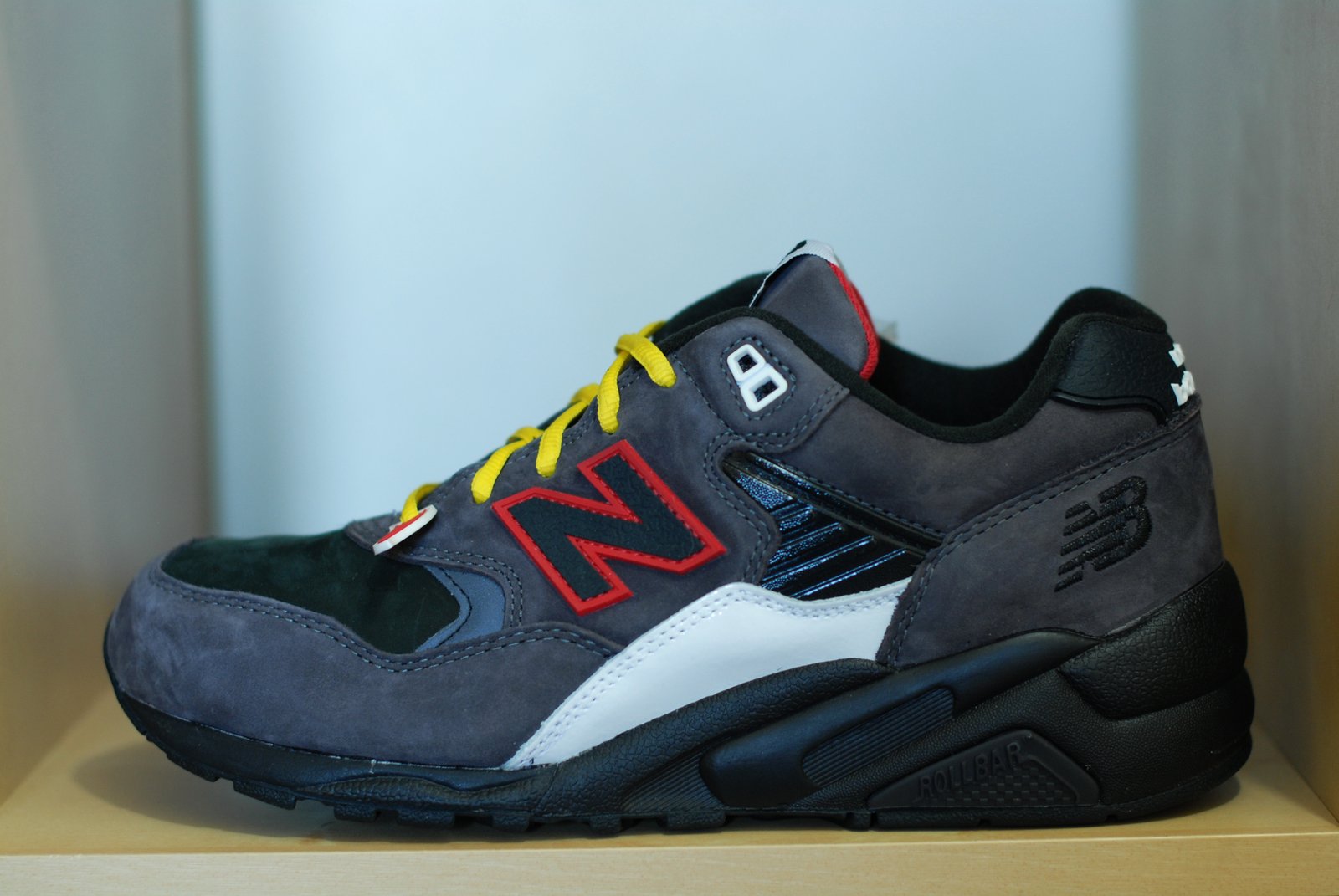 new balance mt580