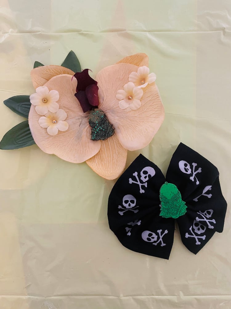 Creature bow and black lagoon hair flower SRT