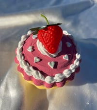 𝘧𝘳𝘰𝘴𝘵𝘦𝘥 ♡ 𝘮𝘢𝘤𝘢𝘳𝘰𝘰𝘯